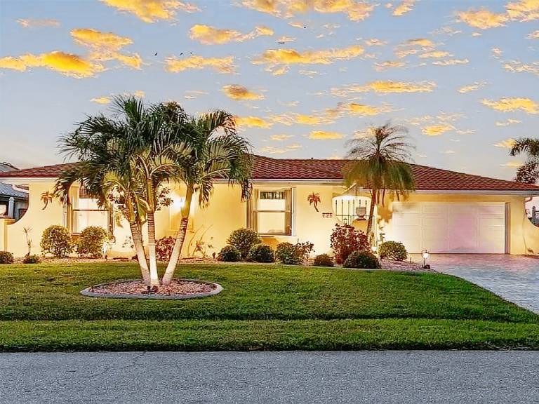 Children-friendly vacation home with patio, barbecue & private pool | Garden view | Dogs allowed — photo 2