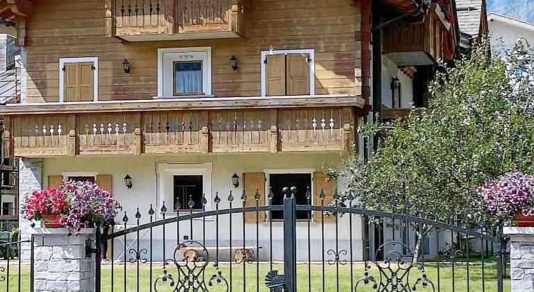 Holiday apartment with 2 rooms for 5 persons in Bormio