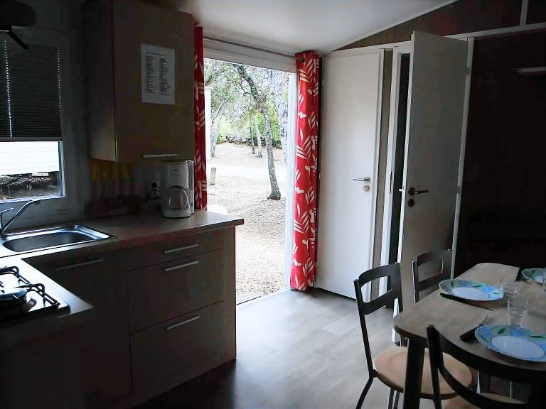 Campsite Les Chênes - MOBIL HOME Confort Climatisé - 2 ch - 26.52m² / Chêne Vert 4 people — photo 2