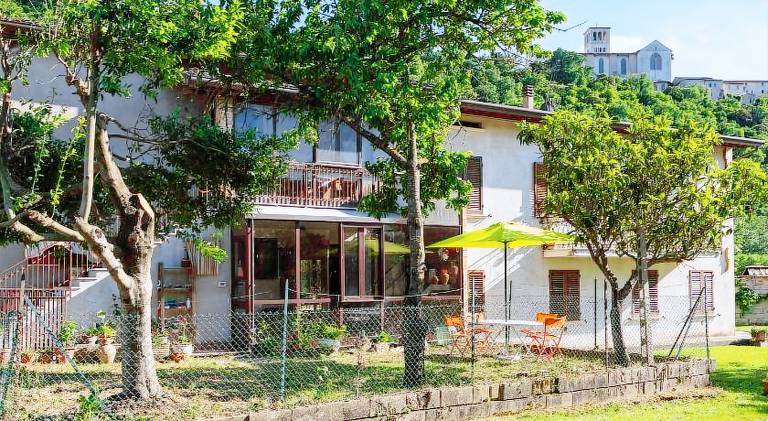 Rental apartment with terrace, garden & barbecue — photo 5