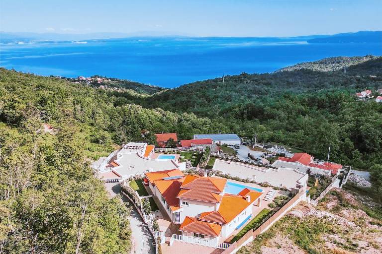 Vila  Veprinac