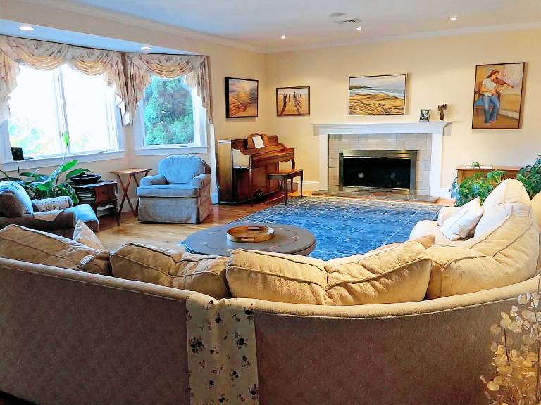 House Newton Upper Falls