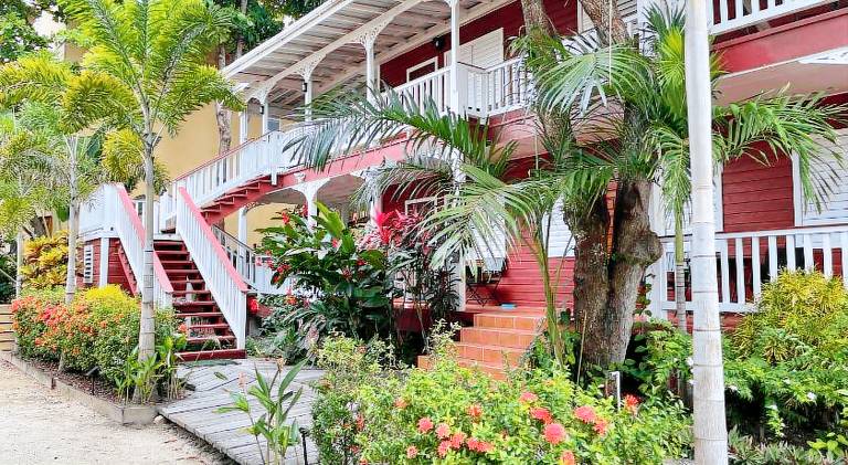 Alux House in Placencia
