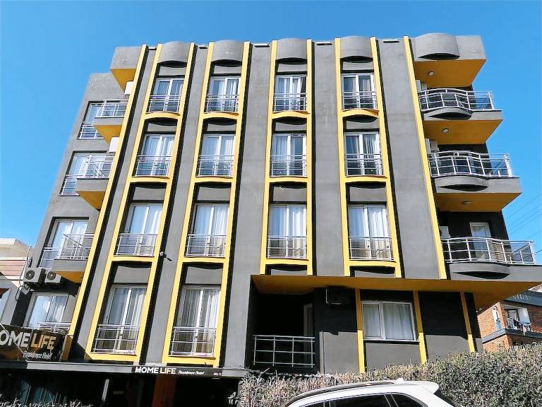 Home Life Hotel Residence in Izmir