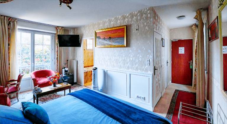 LE CASTEL — photo 2