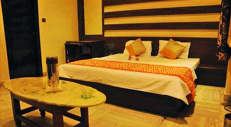 Hotel Surbhi in Gwalior