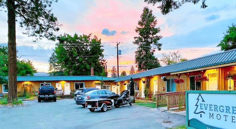 Evergreen Motel — photo 5