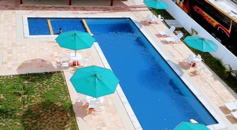 Apartment with pool — photo 5