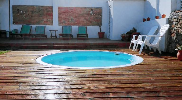 Vacation home with barbecue, yard & private pool | Pets are welcome in Leiria