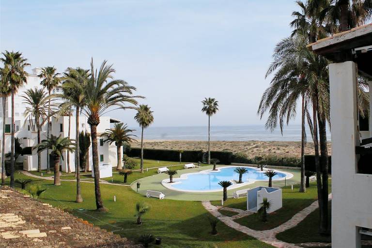 Family-friendly rental apartment with garden, pool & terrace | Close to the beach | Dogs allowed — photo 5