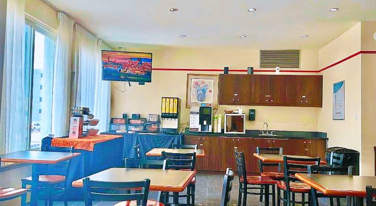 Econo Lodge City Centre — photo 5