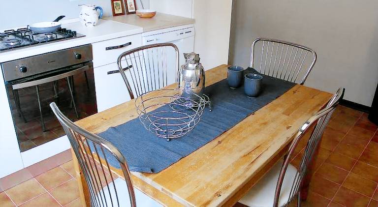 House with 2 rooms for 6 persons — photo 4