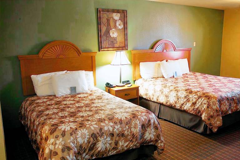 Coach Light Inn in Brenham, TX