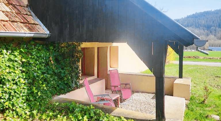 Pleasant rental apartment | Pet-friendly in Guebwiller