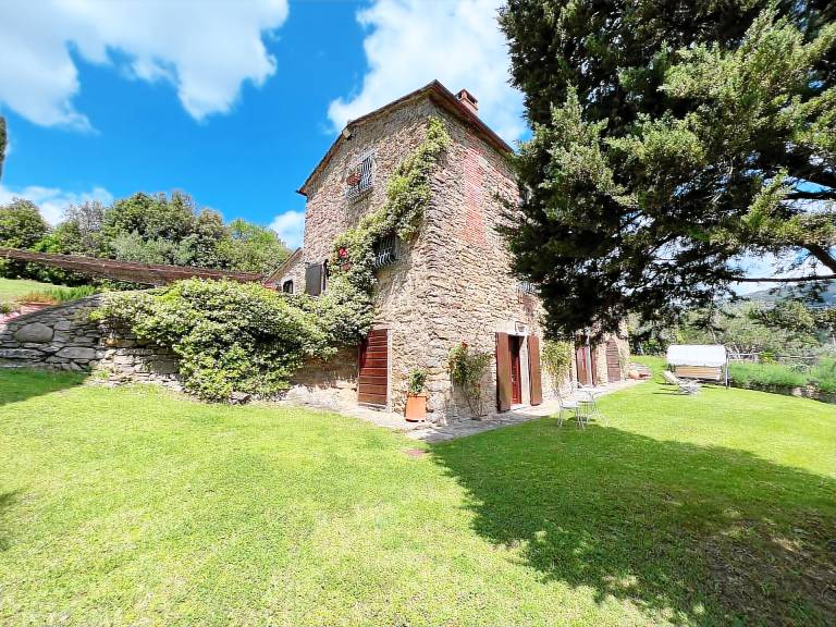 Child-friendly lovely villa with barbecue, garden & private pool | Panoramic view | Pets are welcome — photo 4