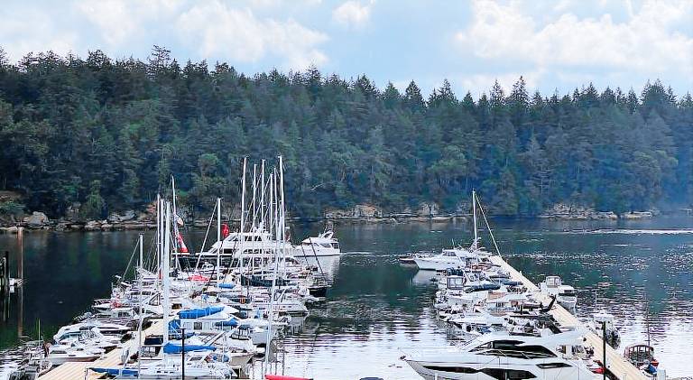 The Waterfront Suites and Marina in Nanaimo, BC