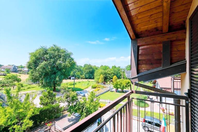 Appartamento vacanza Travedona-monate