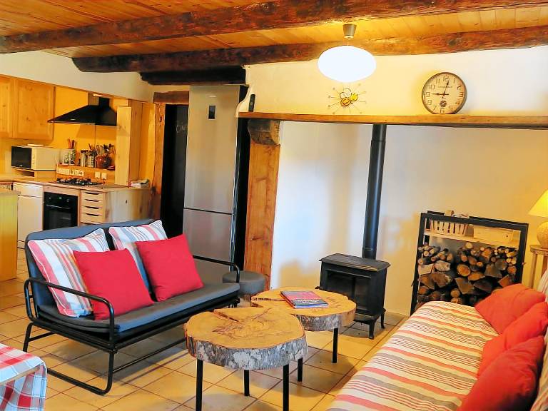 Cottage with garden & grill — photo 2