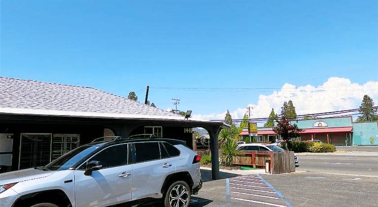 Western Village Inn-NEWLY RENOVATED — photo 3