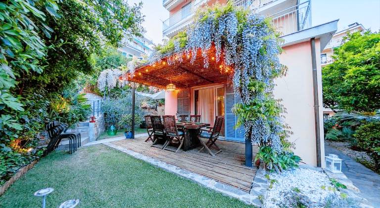 Apartment with yard | Pets are welcome — photo 4