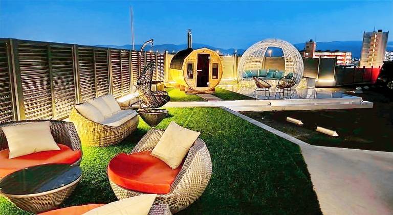 House with private pool, sauna & barbeque | Suitable for remote work | Pets are welcome in Fukuoka