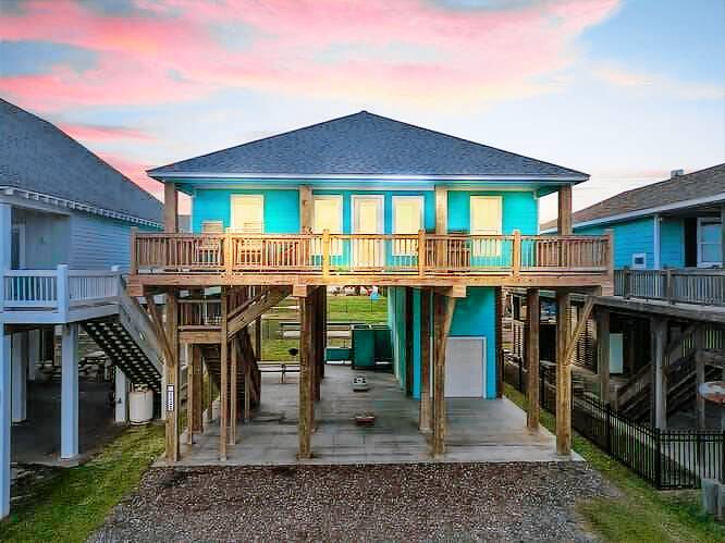 House with BBQ | Beach view | Pets allowed in Bolivar, TX
