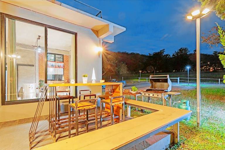 Vacation home with barbecue — photo 4