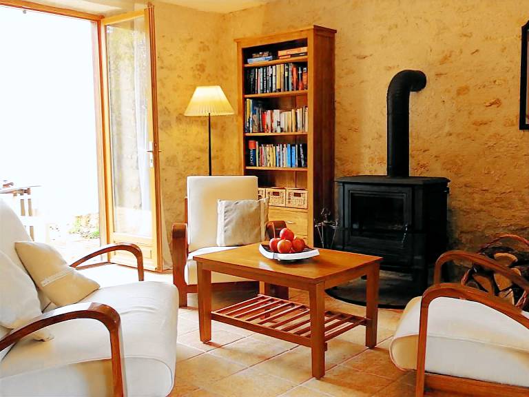 Charming Riverside Mill with Pool, Garden, and Terrace in Brenne — photo 4