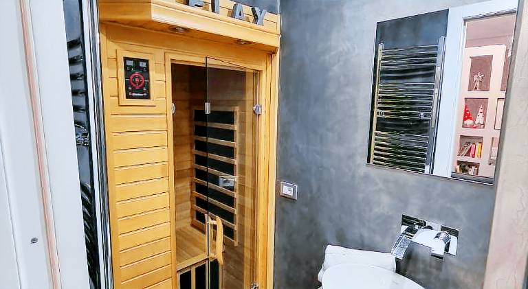 B&b dolce casa con Sauna e cromoterapia in Domodossola