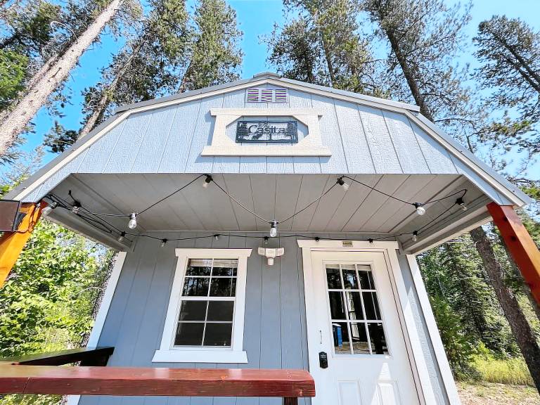 Cabin West Glacier