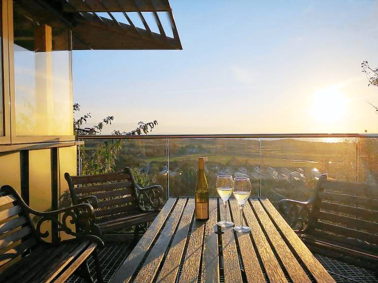 Children-friendly cottage with patio & yard | Sea view | Pet-friendly — photo 3