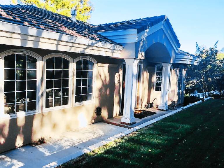 House  Atherton