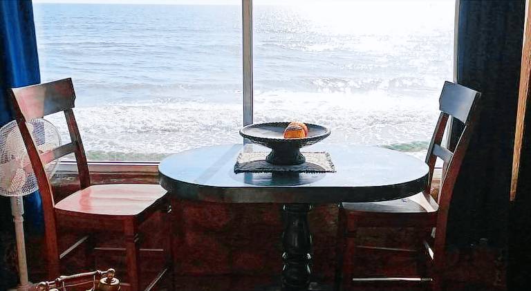 Pirate Retreat - Crashing Waves - Spectacular Sunsets in Playas de Rosarito