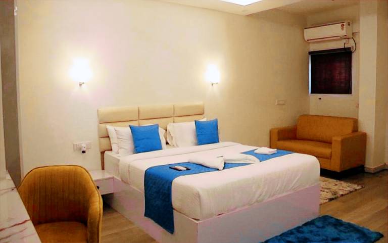 Niharika Heights Luxury Hotel — photo 2