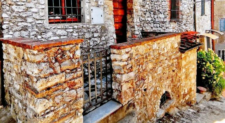 Vacation home with 2 rooms for 4 persons in Camaiore