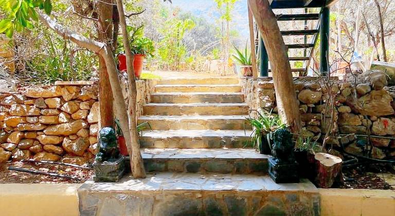 Beautiful lodge with garden, hot tub & patio | Pet-friendly — photo 4
