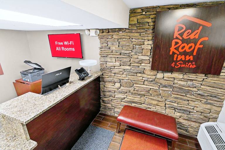 Red Roof Inn Spartanburg - I-85 — photo 5