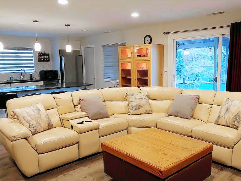 House Mission Valley