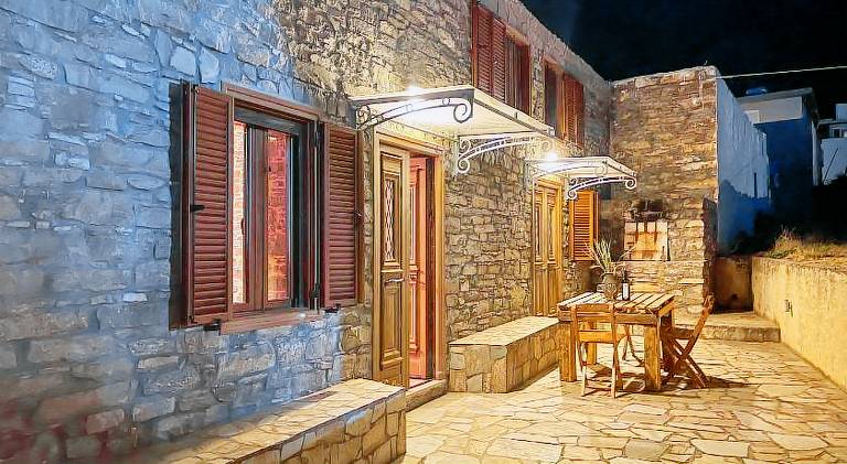 House with terrace, BBQ & yard — photo 3