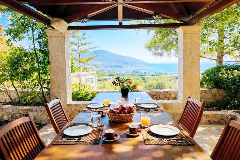 House  Angistri