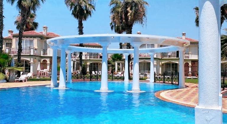 Villa with pool, grill & yard in Fethiye
