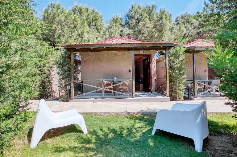 Hus  Çeşme