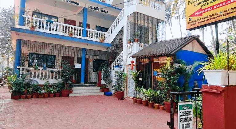 Big rental apartment with garden & pool | Beach nearby | Dogs allowed — photo 4