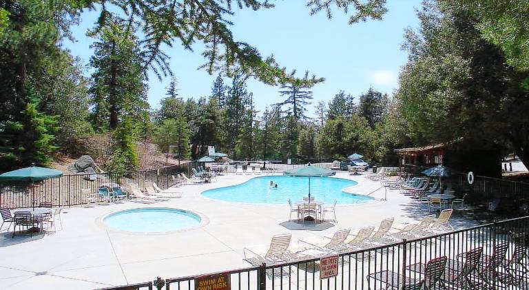 Idyllwild Camping Resort Wheelchair Accessible Cottage — photo 5