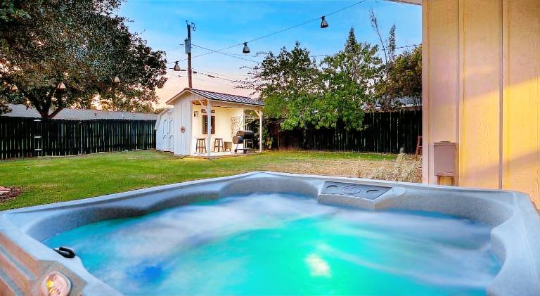 Vacation home with pool in Fredericksburg, TX