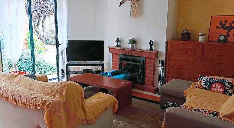 Vacation home with patio, garden & grill — photo 2