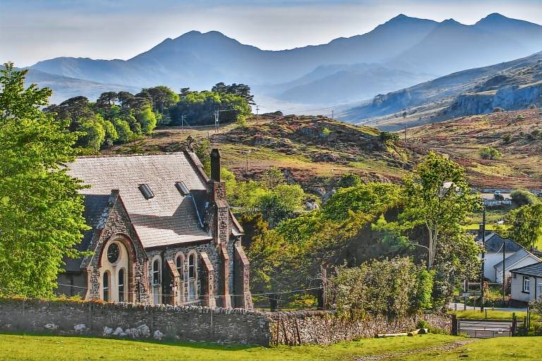 House Capel Curig