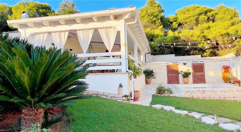 Spacious villa with pool | Pets allowed in Grottaglie