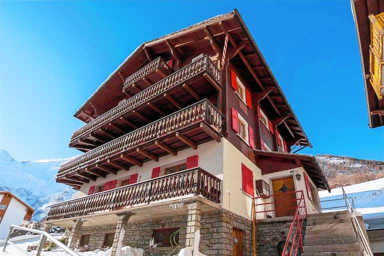 Ferienwohnung mit Hund in Saas-Fee f&uuml;r max. 6 Personen