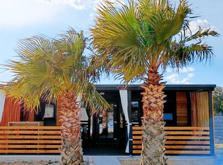 SAK Mobile Homes - Classic Two Bedroom Mobile Home with Terrace and Sea View — photo 4
